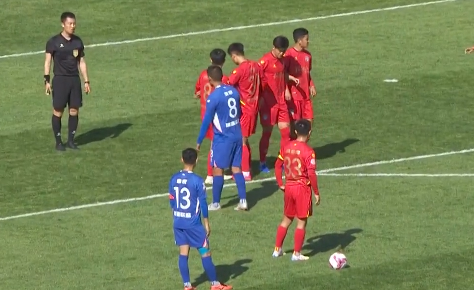 22, 特鲁瓦保级成功球迷狂欢庆祝整夜  