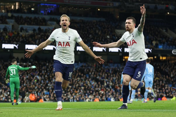  热刺绝杀曼城凯恩读秒头球改写争冠格局  