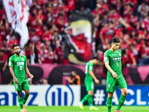  沙尔克04主场惨败引发球迷抗议  